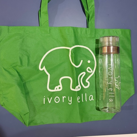 ivory ella Other - Ivory Ella Green Reusable Tote Bag and Clear Rose Gold Water Bottle Set